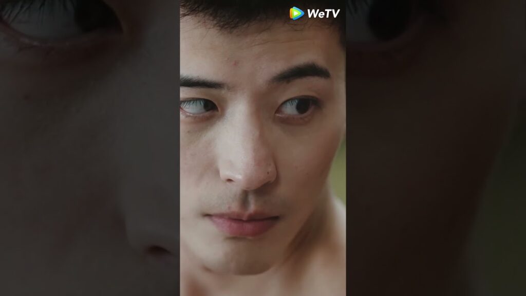 سونغ شينغ تعطي الدواء لتشينغ تشينغ العاري! 🤣💖 #恋恋红尖 #chinesedrama  #wetv