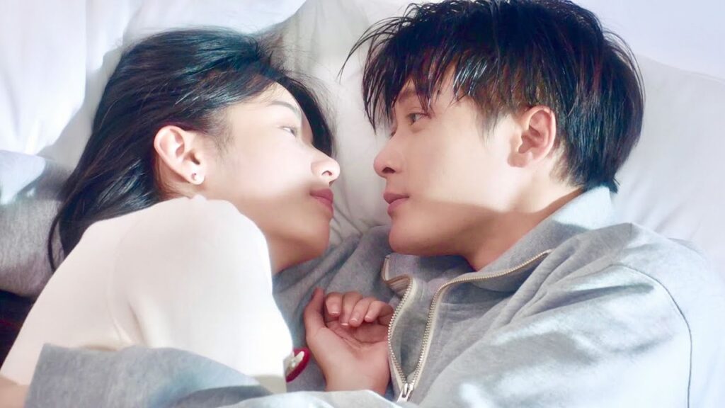 اريد البقاء هكذا معك كل يوم و طوال اليوم ( احبني و احب صوتي )