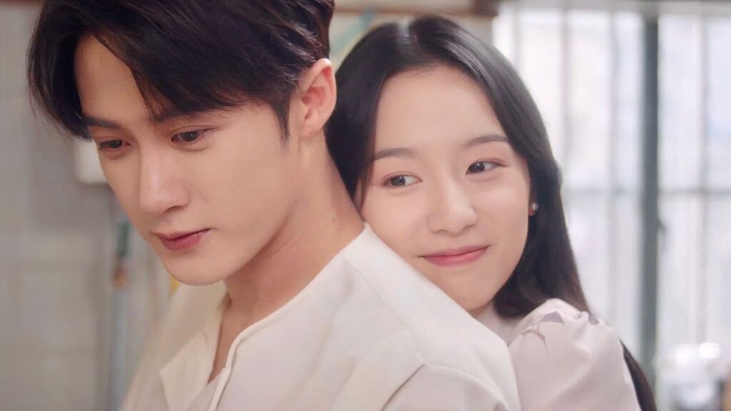 حبيبها يزور منزل أهلها لأول مرة  ( احبني و احب صوتي )