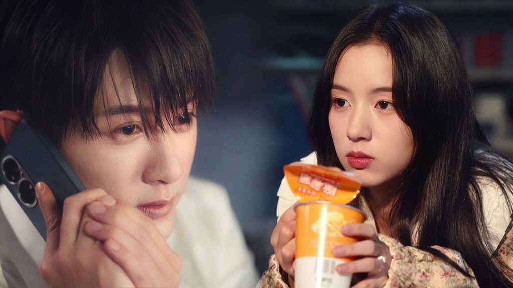 تأكل الراميون و تتصل بـ حبيبها في منتصف الليل  ( احبني و احب صوتي )