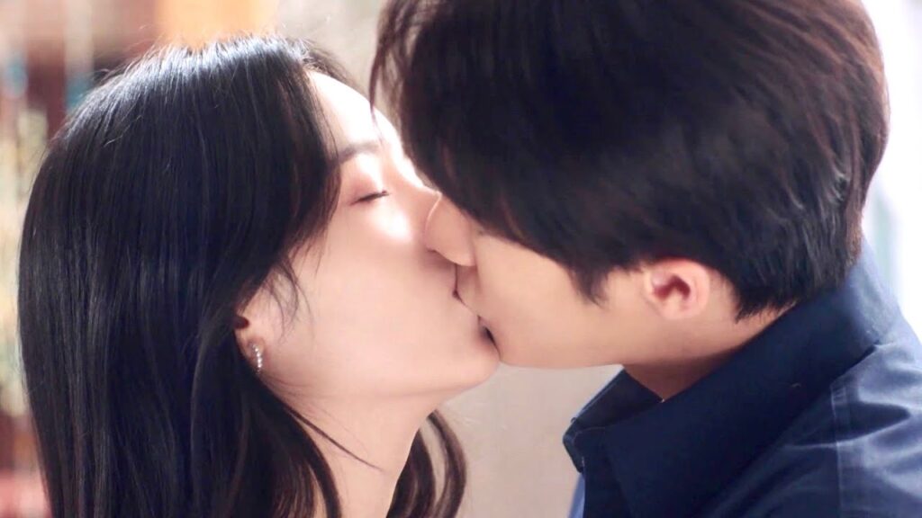 يبدو انها حقا وجدت افضل رجل في العالم ( أحبني و أحب صوتي)