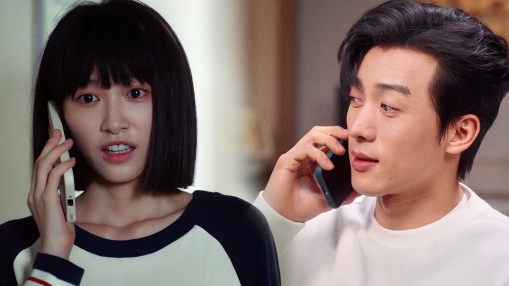 طالبة جامعيـة تقع في حب رجل اكبر منها ب 10 سنوات  ( احبني و احب صوتي )