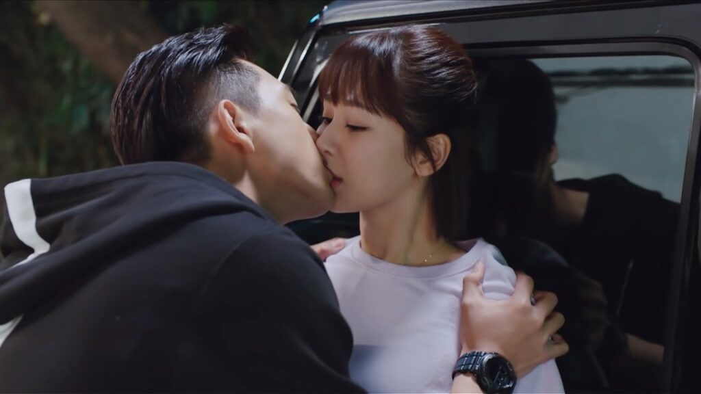 يحصل الرئيس على موفقة عائلتها فلم يطق الانتظار لتقبيلها ومعانقتها😘مشهد رومانسي من”هيا هيا يا الحبار” يحصل الرئيس على موفقة عائلتها فلم يطق الانتظار لتقبيلها ومعانقتها😘مشهد رومانسي من"هيا هيا يا الحبار"