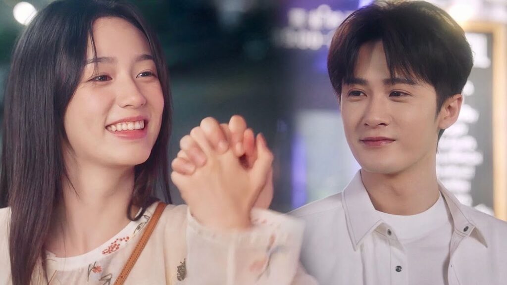 يعيش لحظات سعيدة مع حبيبته ( احبني و احب صوتي ) يعيش لحظات سعيدة مع حبيبته ( احبني و احب صوتي )