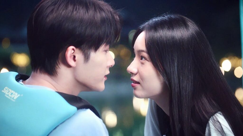 رائحتها الجميـلة و صوت نبضاتي اريد ان اقبلـها  حالاً  ( احبني واحب صوتي )