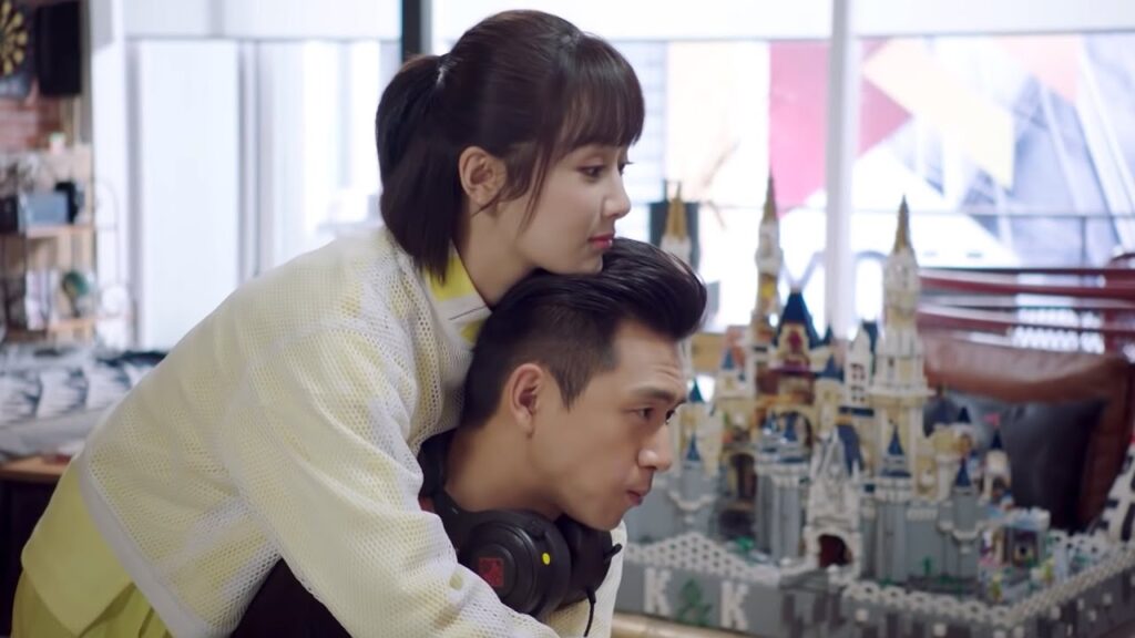 تطور العلاقة بين الحبيبين وتوافق والدتها على خطبتهما💖مشهد رومانسي من “هيا هيا يا الحبار” تطور العلاقة بين الحبيبين وتوافق والدتها على خطبتهما💖مشهد رومانسي من "هيا هيا يا الحبار"