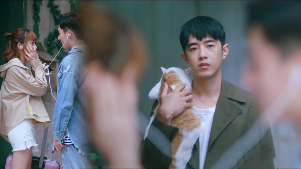 غيرة البطل على حبيبته عند رؤيتها برفقة رجل آخر❤️مشهد رومانسي من “حبك ينيرني” غيرة البطل على حبيبته عند رؤيتها برفقة رجل آخر❤️مشهد رومانسي من "حبك ينيرني"