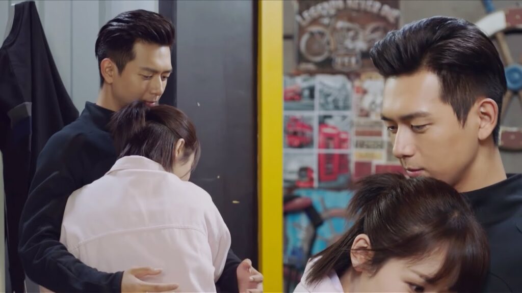 يحبها بشدة ومع ذلك لا يزال متحفظًا معها ولا يظهر مشاعره❤️مشهد رومانسي من “هيا هيا يا الحبار” يحبها بشدة ومع ذلك لا يزال متحفظًا معها ولا يظهر مشاعره❤️مشهد رومانسي من "هيا هيا يا الحبار"