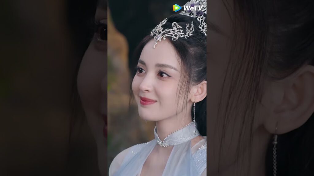 نسر الثلج يعترف بحبه ويقوم بتقبيل يو جينغ! 🥹💖 #雪鹰领主 #لورد_نسر_الثلج #snoweaglelord نسر الثلج يعترف بحبه ويقوم بتقبيل يو جينغ! 🥹💖 #雪鹰领主 #لورد_نسر_الثلج #snoweaglelord