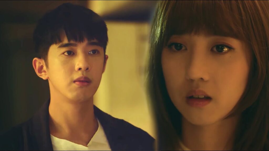 تنتقل فتاة للعيش مع بطلنا لكنه يعاملها بوقاحة في أول لقاء لهما😉مشهد لطيف من "حبك ينيرني"