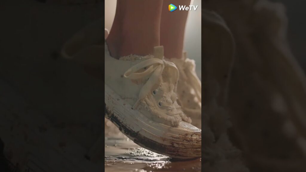 شيتشوان يعود بأمان ويقبل شولاي! 🥹💖💖 #chinesedrama #دعني_أضيئك #adatewiththefuture  #照亮你