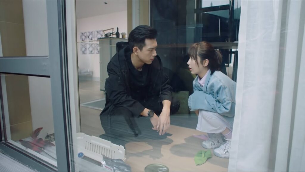 تعرف بأنه قد انفصل عنها لموقف صعب فيعود إليها الأمل❤️😍مشهد رومانسي من "هيا هيا يا الحبار"