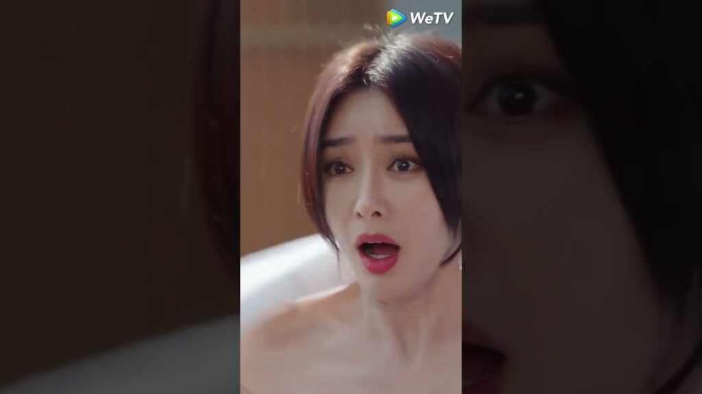 دينغ دينغ يمسك بـجوان ون تستعد لتسبح عارية، شاهد رد فعلها! 🤣 #chinesedrama#standorfall دينغ دينغ يمسك بـجوان ون تستعد لتسبح عارية، شاهد رد فعلها! 🤣 #chinesedrama#standorfall