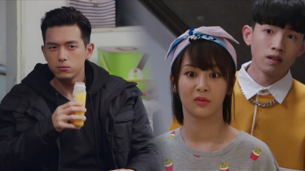 بعد انفصالهما تفاجئ بظهور حبيبها في منزلها!😭مشهد من "هيا هيا يا الحبار"