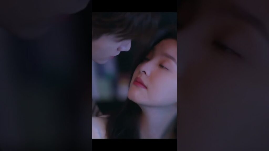 لم يرغب يون زينغ في النوم بمفرده، لذلك أقنع سو ويان بالنوم معه🤣#الحب_هو_الدواء_الشافي #LoveIsPanacea لم يرغب يون زينغ في النوم بمفرده، لذلك أقنع سو ويان بالنوم معه🤣#الحب_هو_الدواء_الشافي #LoveIsPanacea