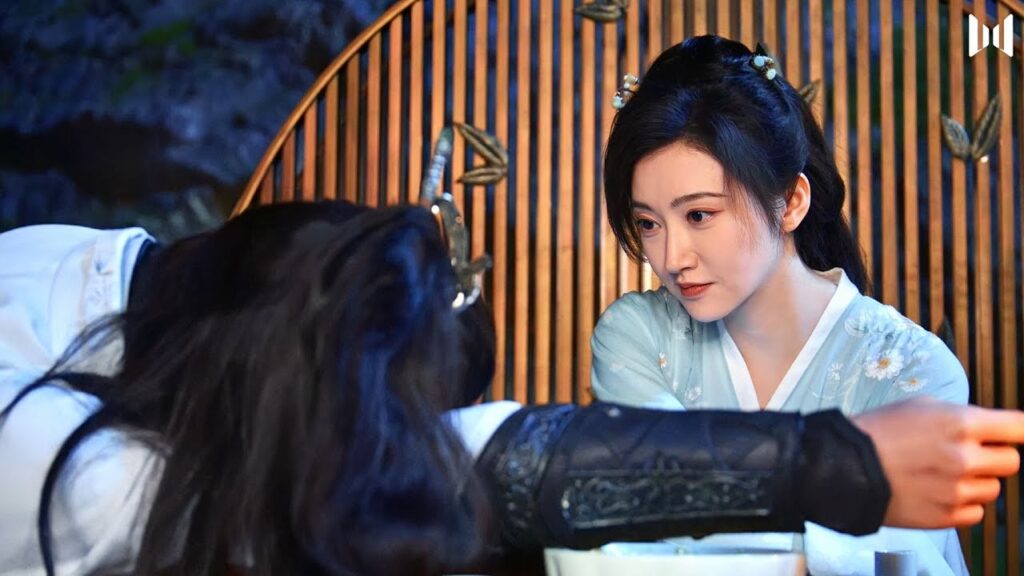 تعطيـه هديـة لكن مفعولها قوي  ( ارض عجائب الحب )