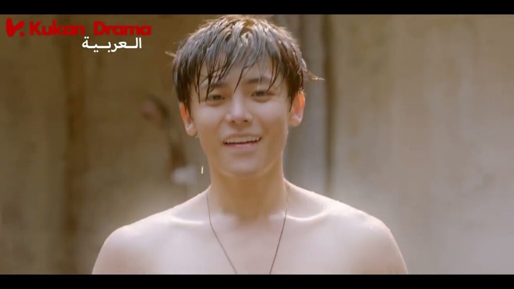 الفتي الوسيم و البطلة يدرسون معا