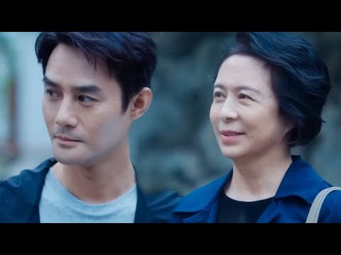 تشعر بحب إبنها تجاه مدربته وتنصحه بالاعتراف لها، فهل سيكون شجاعا ويعترف؟ مسلسل”رحلتي إليك” تشعر بحب إبنها تجاه مدربته وتنصحه بالاعتراف لها، فهل سيكون شجاعا ويعترف؟ مسلسل"رحلتي إليك"