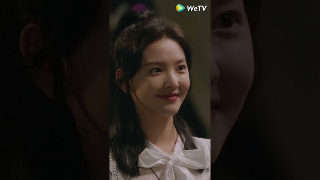 تأخر عليها في الموعد لكنه عوضها🥰 #chinesedrama #adatewiththefuture #照亮你 #دعني_أضيءك #shorts