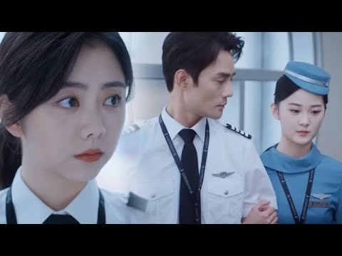 "هذا هو حبيبي!" لم ينكر القائد عندما تظاهرت بأنه حبيبها أمام الجميع مقطع غيرة من مسلسل "رحلتي إليك"