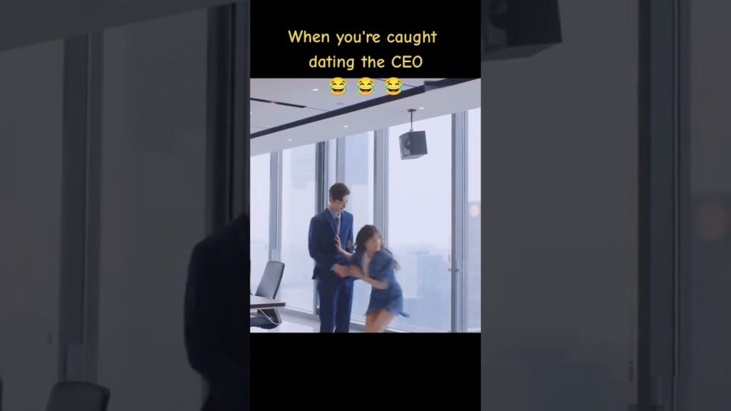 عندما يتم القبض عليك بمواعدة الرئيس التنفيذي🤣#PleaseFeelAtEaseMrLing #一不小心捡到爱 #zhaolusi #youku