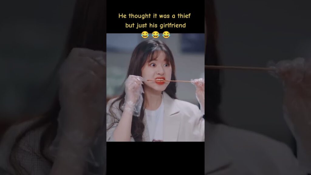 كان يعتقد أنه لص ولكن فقط حبيبته🤣🤣 #PleaseFeelAtEaseMrLing #一不小心捡到爱 #youku