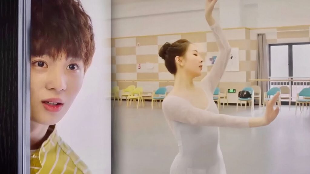 ينسحر بجمالها و هي ترقص الباليـه ( على وشك الشهرة ) ينسحر بجمالها و هي ترقص الباليـه ( على وشك الشهرة )