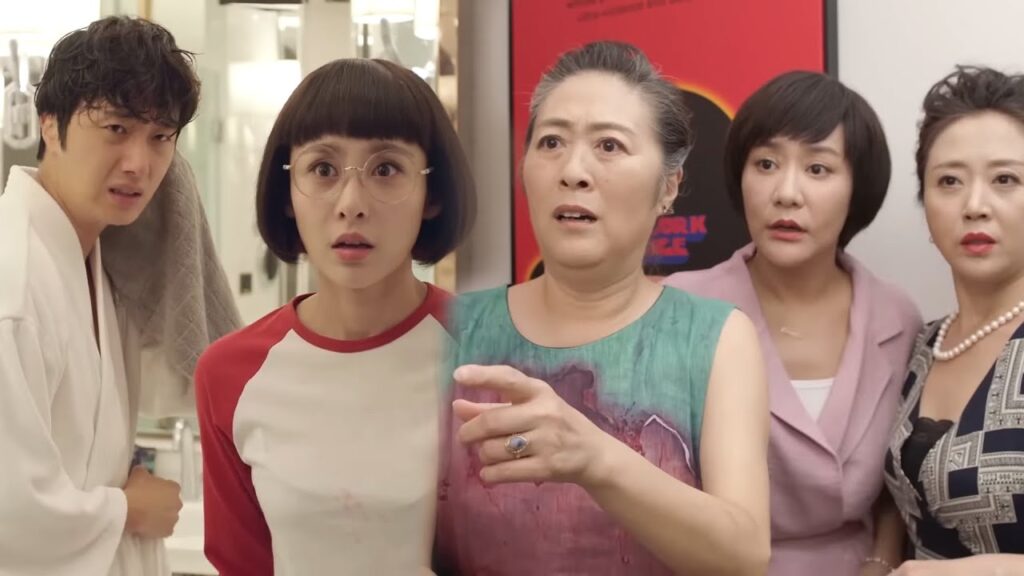 تجبر فتاة مديرها على خلع ملابسه في الحمام فتتفاجئ بعائلته عندما تخرج🤣مشهد مضحك من "أكاذيب الفتيات"