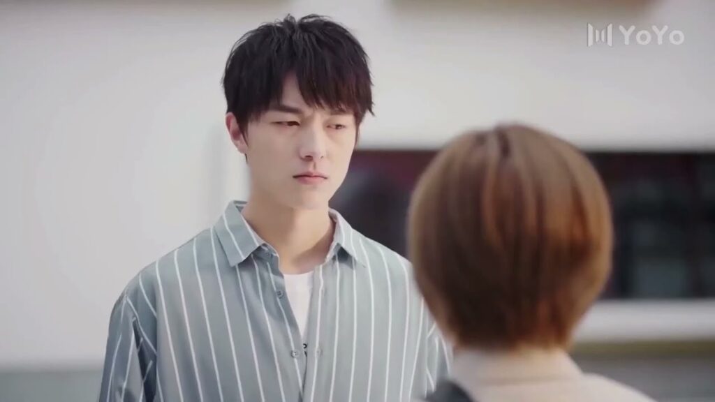 تعتقد بأن والدها هو الذي يدرس حبيبها  ( على وشك الشهرة )