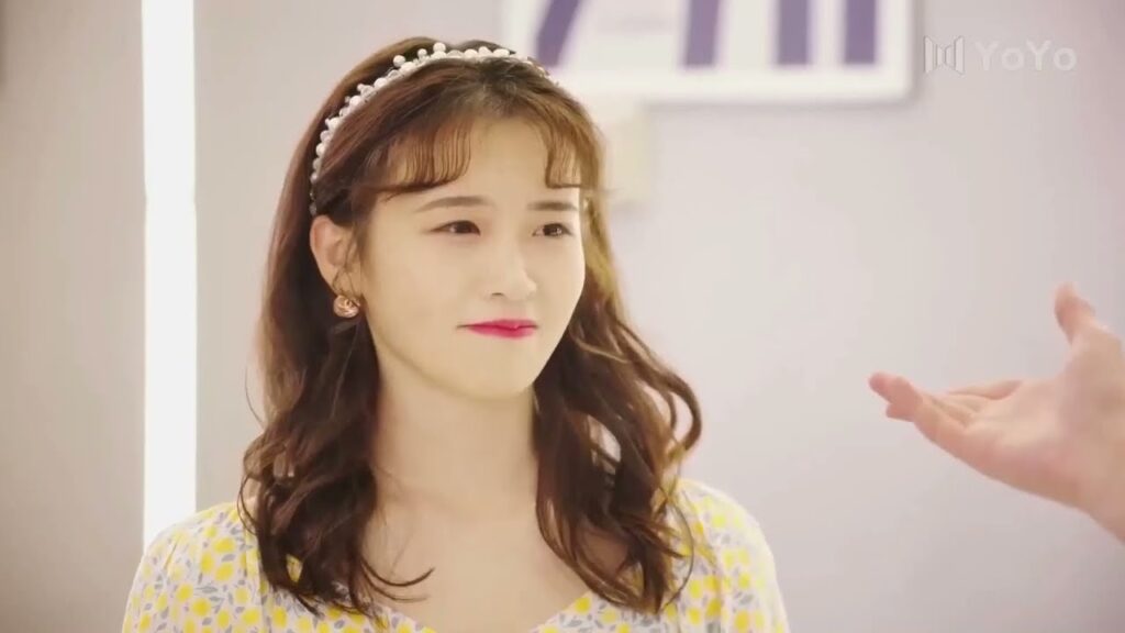 عندما تكونين في مشكلة لا تبكي بل تعالي الـي  ( على وشك الشهرة )