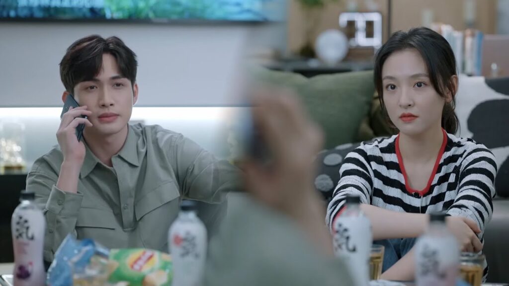 أخيرًا يعترف بطلنا بحبه أمام الجميع فتخجل الفتاة من النظر إليه❤️مشهد من "‫هنا نلتقي ثانية"