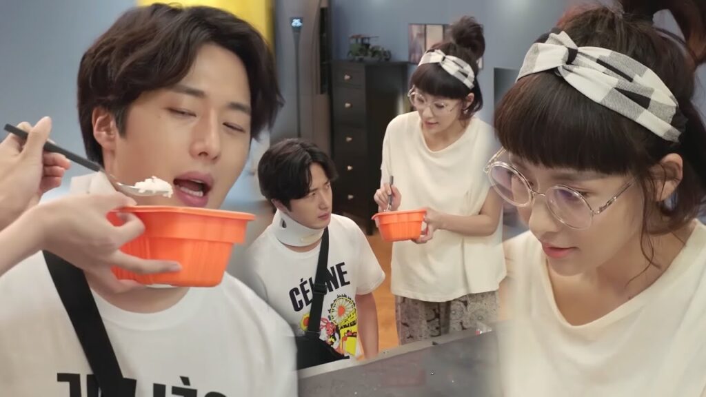 ينتقم منها مديرها فيجبرها على خدمته ويستمر في مضايقتها🤣مشهد كوميدي من "أكاذيب الفتيات"