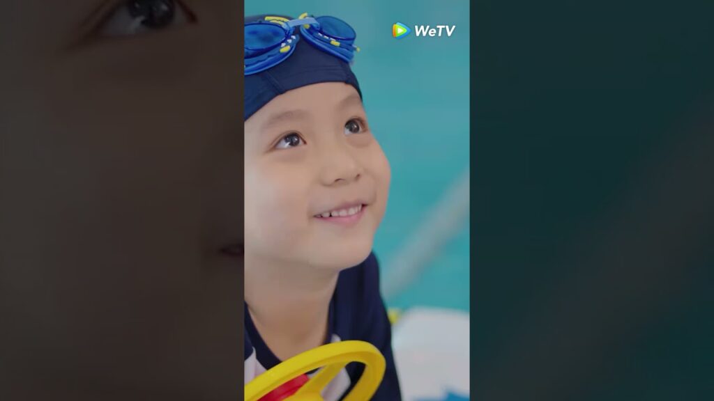 #chinesedrama #shortvideo #الحب_منك #你给我的喜欢 #theloveyougiveme أحرجها بملابسه😂😁