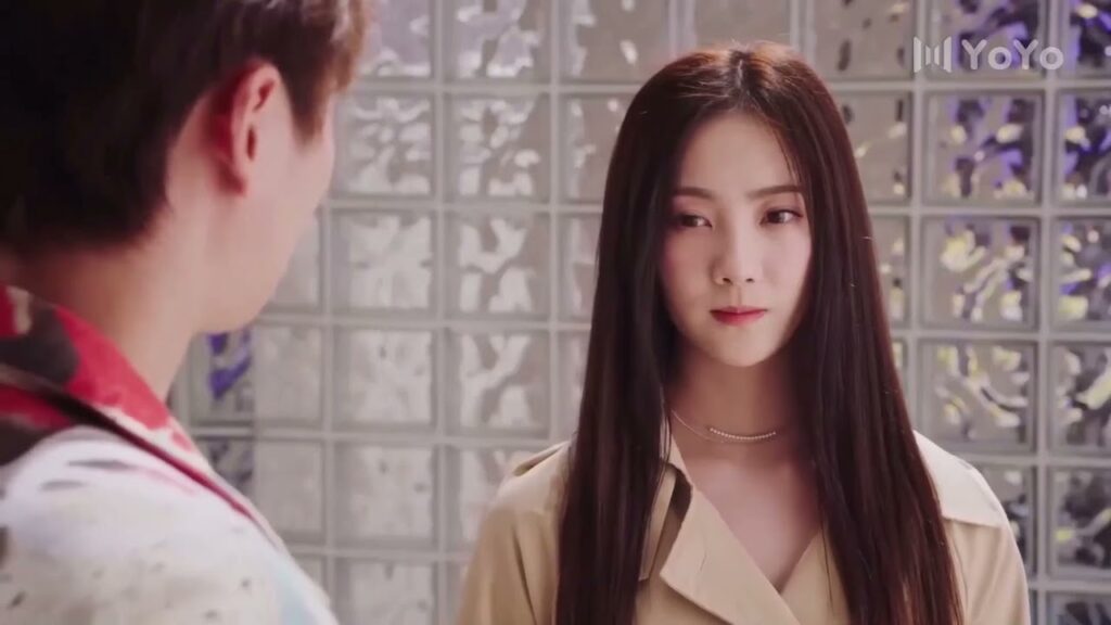 انا مصور لكني اقسم لكِ بأني لم التقط لكِ صورا في السر  ( على وشك الشهرة )