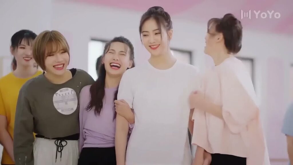 تتعرض للاحراج بسبب لياقتها الضعيفـة ( على وشك الشهرة ) تتعرض للاحراج بسبب لياقتها الضعيفـة ( على وشك الشهرة )