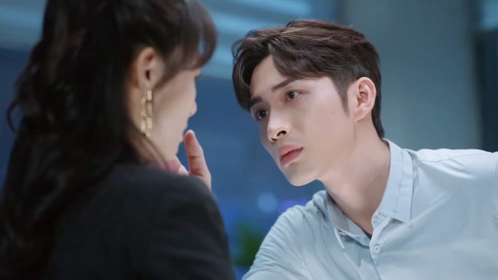 فكرتْ أن الرئيس سيٌقبلها لكنها تكتشف أنه يقترب منها بهدف آخر فتخجل💖مشهد من “هنا نلتقي ثانية” فكرتْ أن الرئيس سيٌقبلها لكنها تكتشف أنه يقترب منها بهدف آخر فتخجل💖مشهد من "هنا نلتقي ثانية"