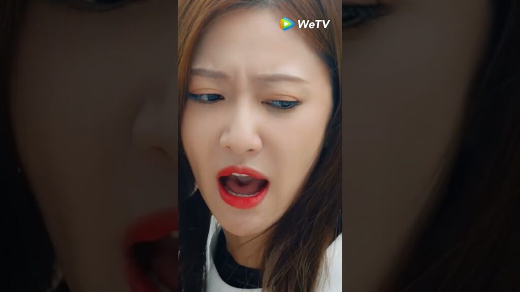 يعملها كيف تدافع عن نفسها 🤩 #shorts