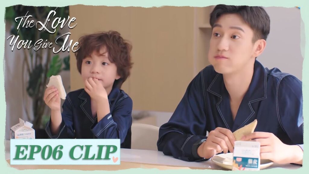 اصطحب ابنه للتسوق واشترى له أشياء كثيرة | مقطع من الحلقة 6 "الحب منك " | WeTV