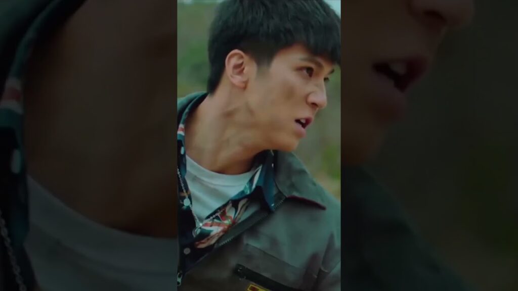 الإنسان مقابل المتحولة، من سيفوز؟ #seamonster #الوحوش_البحرية  #youku