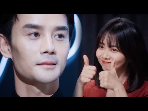 نظرات اعجاب وتفاخر ❤️ من المدير اتجاه تلميذته المُفضلة أمام الحاضرين ! مشهد من مسلسل"رحلتي إليك"