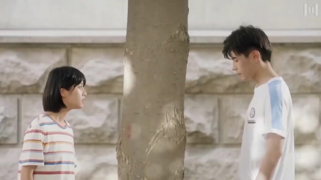 تتوسل و تتملق للطالب المتفوق لكي ينتقل الي صفها ( لا تغادر بعد المدرسة ) تتوسل و تتملق للطالب المتفوق لكي ينتقل الي صفها ( لا تغادر بعد المدرسة )