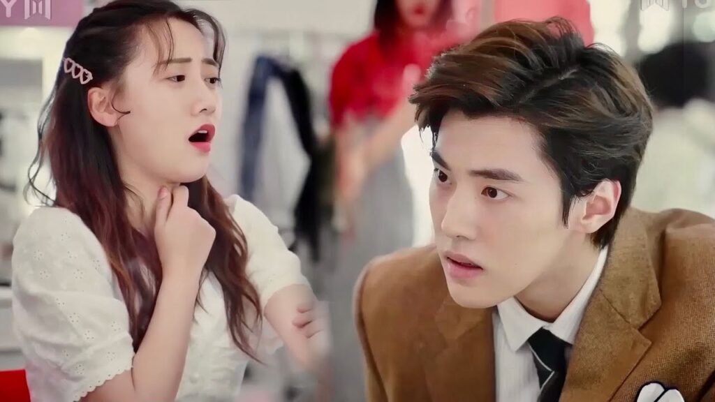 توقع بصديقتها لكي تحصل على دور البطولة في المسرحية ( على وشك الشهرة ) توقع بصديقتها لكي تحصل على دور البطولة في المسرحية ( على وشك الشهرة )