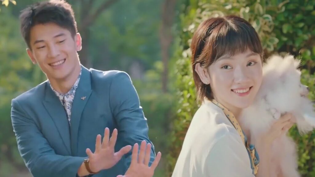 وسيم و لديـه عضلات لكنـه يخاف من الكلاب  وينحرج امامها  ( صوتك جميل )