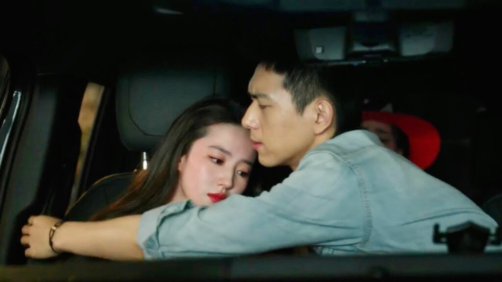 تجري إليه وتُعانقه وتبكي بحرقة 💔😢مقطع رومانسي من مسلسل “قابل ذاتك” تجري إليه وتُعانقه وتبكي بحرقة 💔😢مقطع رومانسي من مسلسل "قابل ذاتك"