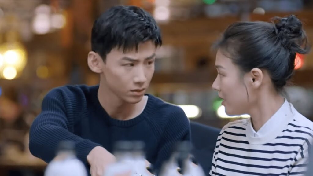 أحضر زميلته الجميلة فشعرت بالغيرة ورفضت التقرب منه على الفور | مشهد من مسلسل أنت بطلي أحضر زميلته الجميلة فشعرت بالغيرة ورفضت التقرب منه على الفور | مشهد من مسلسل أنت بطلي