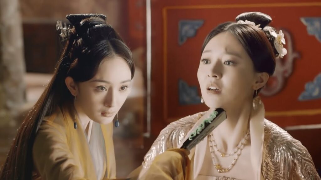 عادت إلى القصر السماوي وتوجهت مباشرة لاستعادة عيونها من القرينة الشريرة | مشهد من مسلسل الحب الأبدي