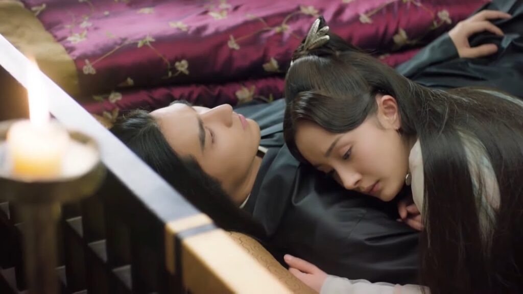 أخيرًا تأثرت الزوجة بالأمير المستبد فتأخذ زمام المبادرة لإلقاء نفسها بين ذراعيه💖مشهد من الحب الأبدي أخيرًا تأثرت الزوجة بالأمير المستبد فتأخذ زمام المبادرة لإلقاء نفسها بين ذراعيه💖مشهد من الحب الأبدي