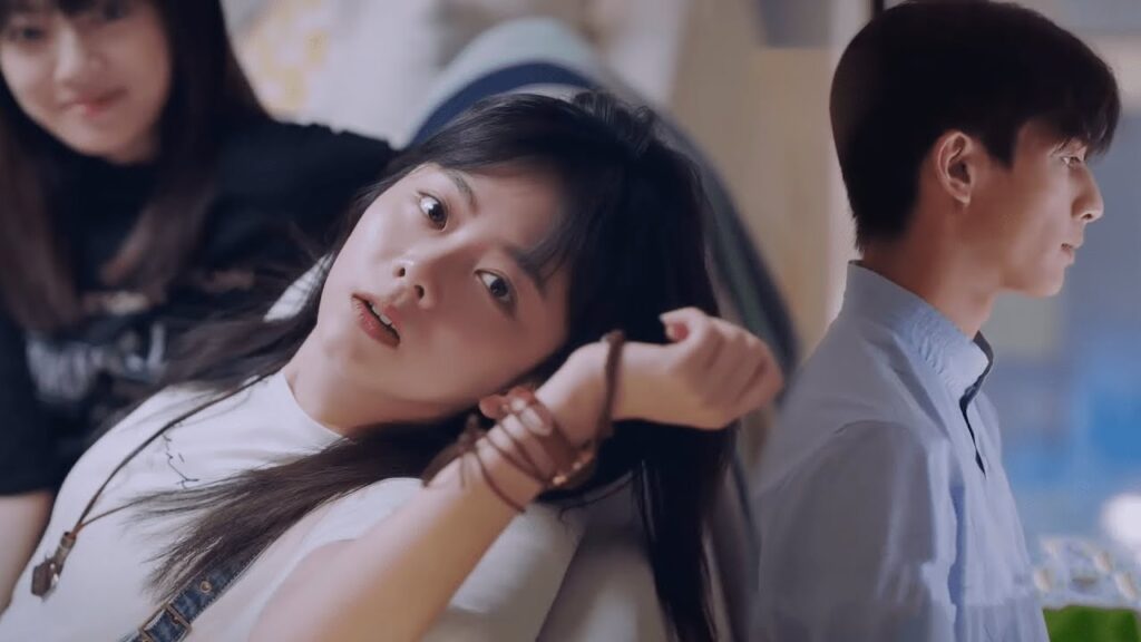 تمنت لو تنشق الأرض وتبلعها! 😂 | مشهد كوميدي من مسلسل "انطلق"