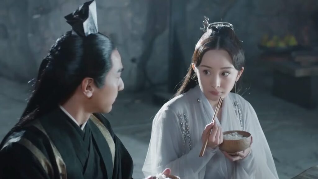 من أجل استعادة زوجته السابقة يطلب الأمير بلا خجل العيش معها | مشهد رومانسي من مسلسل الحب الأبدي