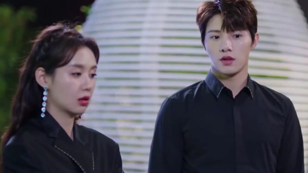 عندما تغضب حبيبتـك و لا تعرف السبب ( الجمال القبيح)